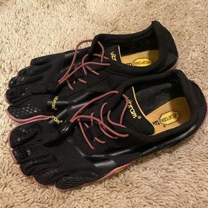 Women’s Vibram Five Fingers Shoes